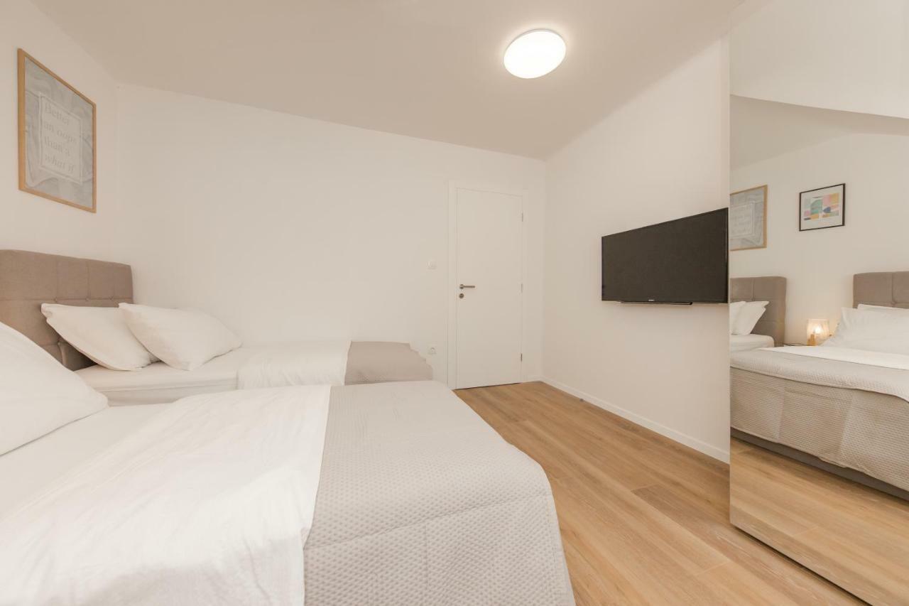 Enjoy Split, New In The Center With A Private Garden Appartement